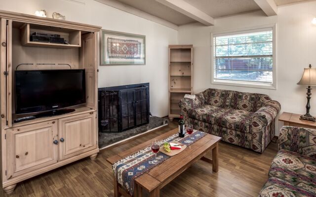 101 Sierra Mountain Cabin - Three Bedroom Cabin
