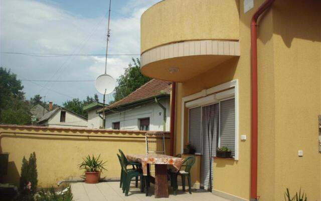 Andrea Apartman