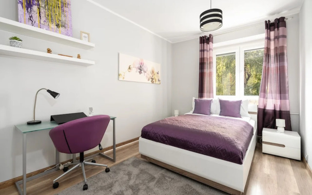 Poznań Center Apartment by Renters