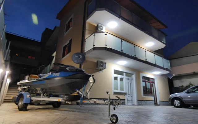 Apartment & Olive oil Valuma