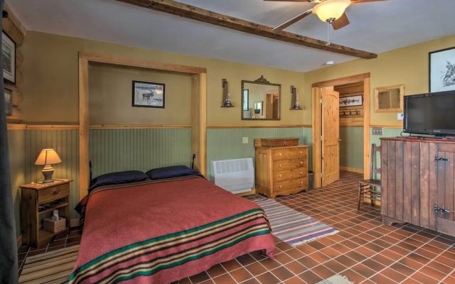 Waterfront Conway Vacation Rental w/ Deck!