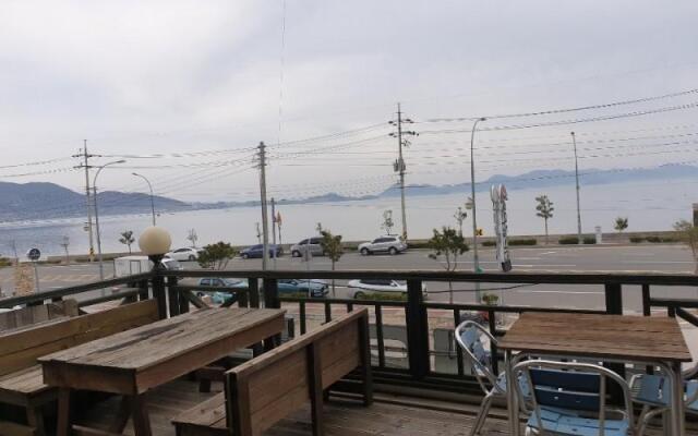 Yeosu Olive Coco Pension