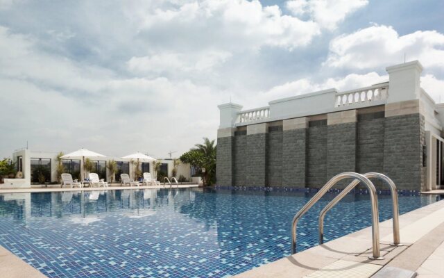 voco Guangzhou Shifu by IHG