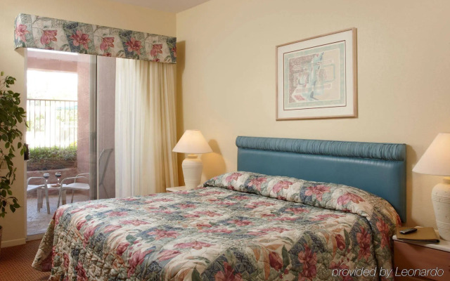 WorldMark Palm Springs - Plaza Resort and Spa