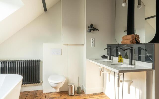 Laroziere Chambres D’Hotes