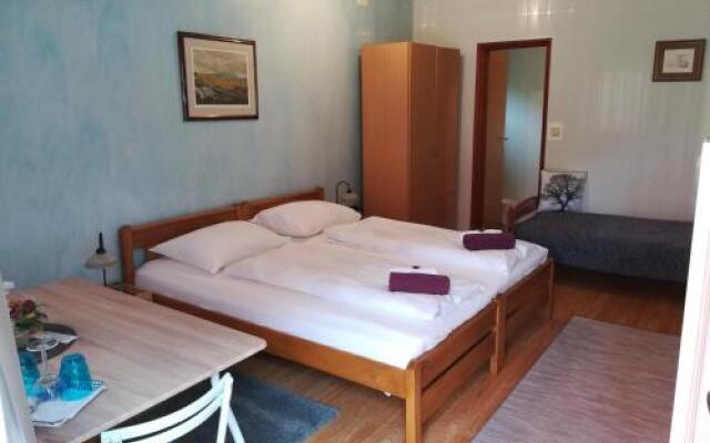 Rooms Korina