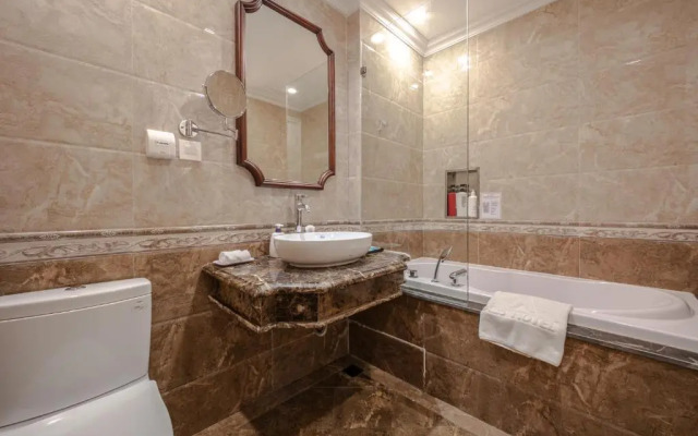 A25 Hotel - 18 Nguyen Hy Quang