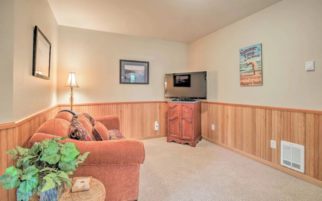 Spacious Family Townhome: Walk to Beach & Downtown