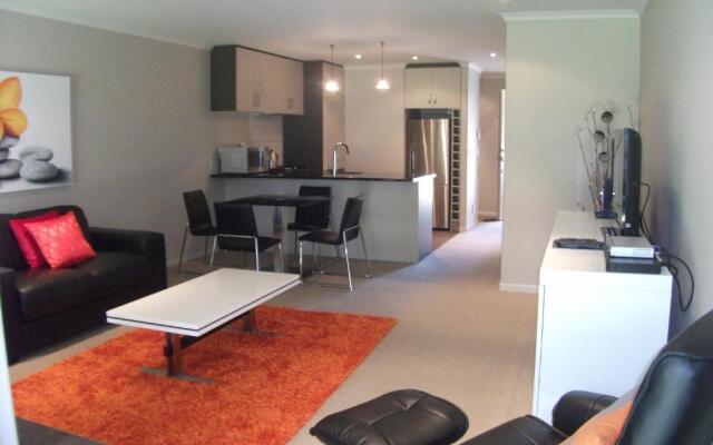 Pauanui Lakes - Pauanui Holiday Home
