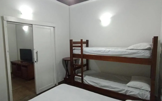 Excelente CASA COM GARAGEM E 3 QUARTOS PRAIA DOS ANJOS