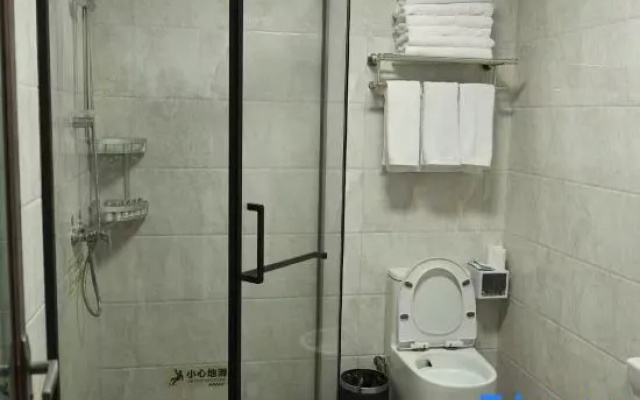 In the water side homestay – Bathroom – Arxan