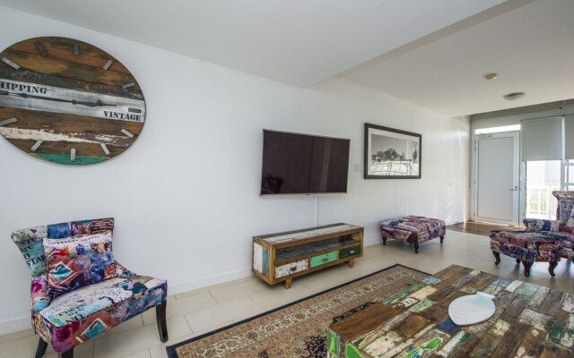 1 Bright Point Apartment 4303