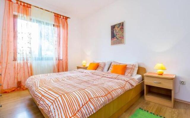 Apartments Mirna