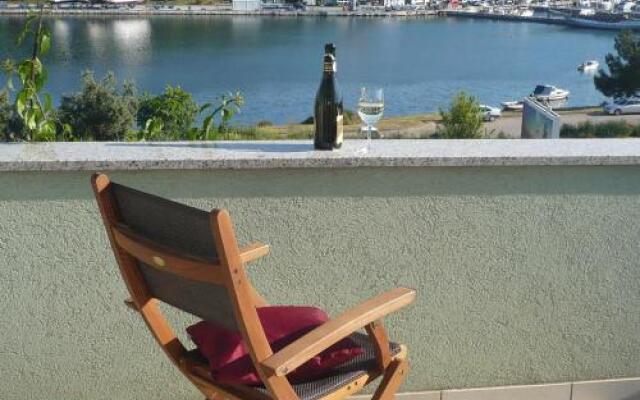 Apartmani Karmen Pula