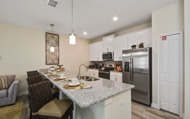 Charming Vacation Townhome with Pool CG1576