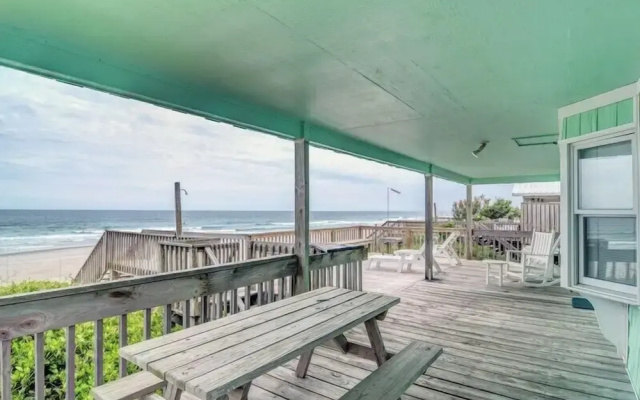 Bright's Beach Front by Topsail Realty