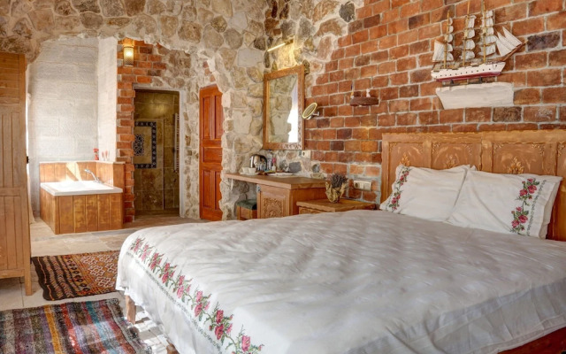 Nar-I Ask Cave Hotel