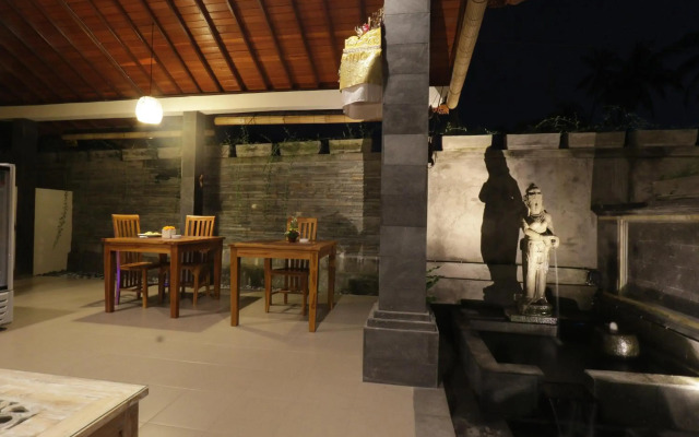 Duana Sari Ubud