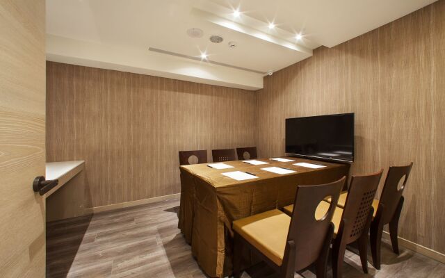 Stay Hotel - Taichung Zhongqing