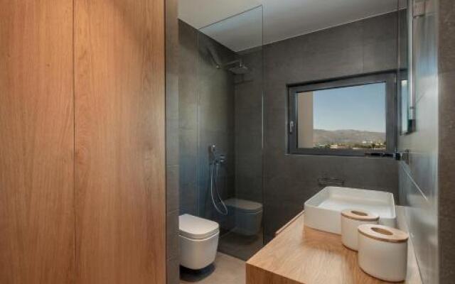 Flat 4 Bedrooms 3 Bathrooms - Souda