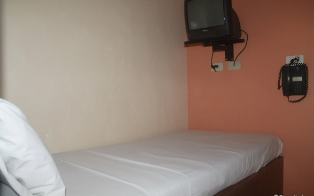 Park Bed and Breakfast Hotel Pasay