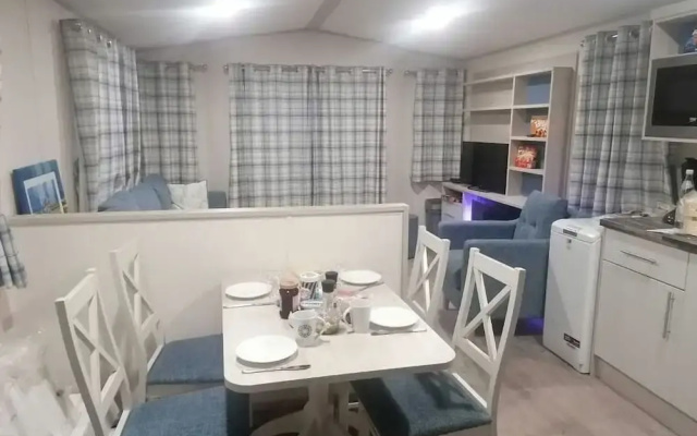 Chalet in Renesse Near Sandy Beaches