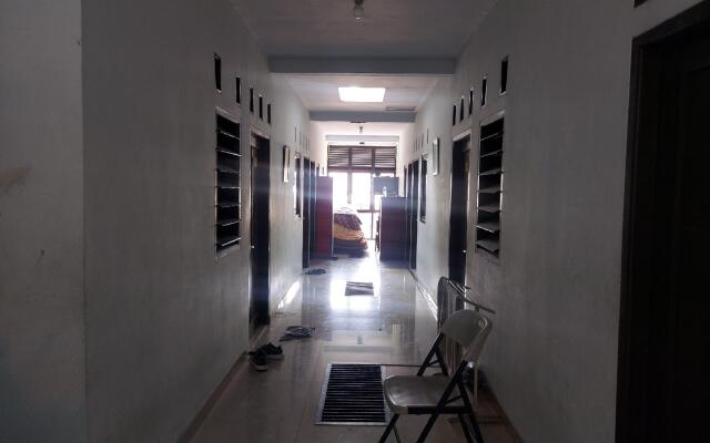 Kabin Kapsul Kayu Jati V (Male Only)