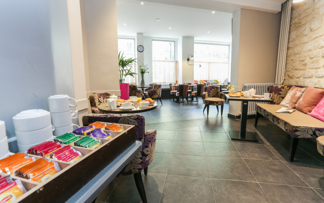 Avalon Hotel Paris Gare du Nord