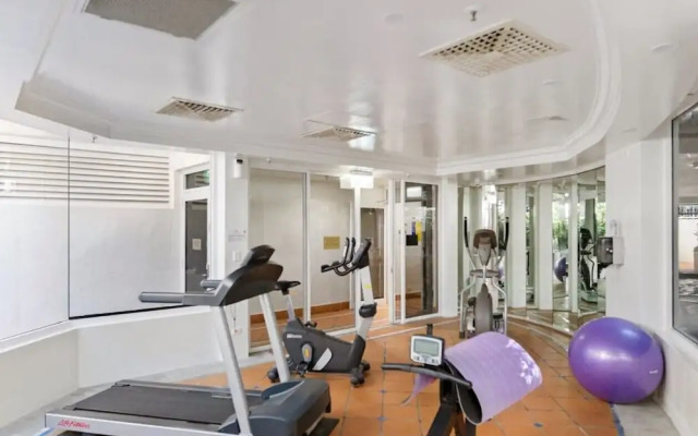 One BR Mediterranean Escape at Burleigh