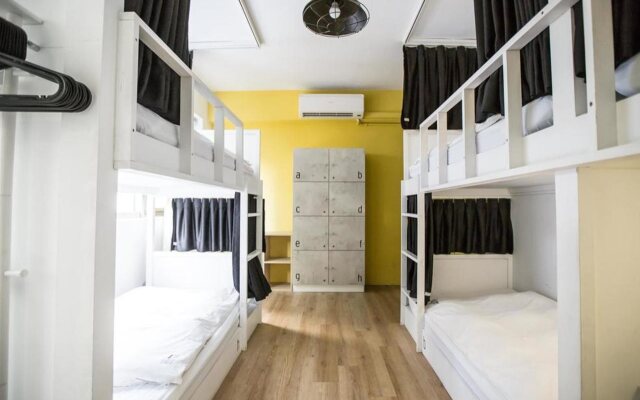 We Come Hostel