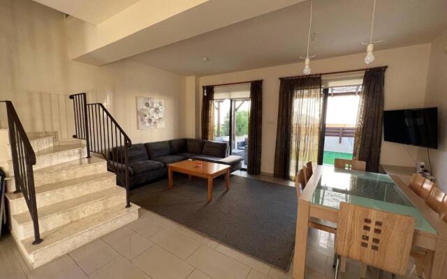Kapparis town house