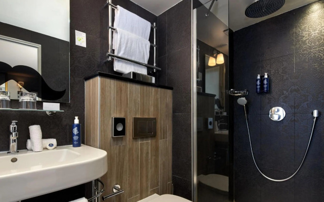 Les Plumes Hôtel Paris