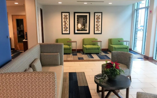 Holiday Inn Express & Suites Danville