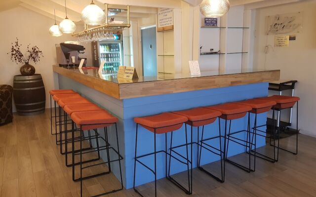 Restal Hotel