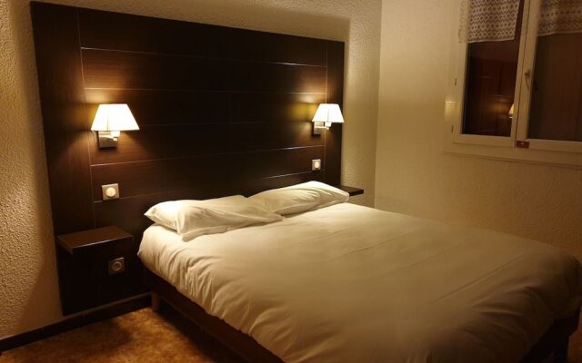 Hôtel Restaurant Le Lassus