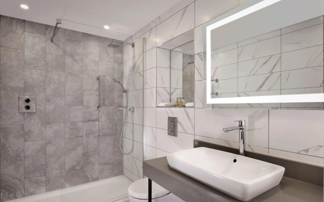 DoubleTree by Hilton Lincoln