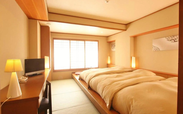 Sarusawaike Yoshidaya