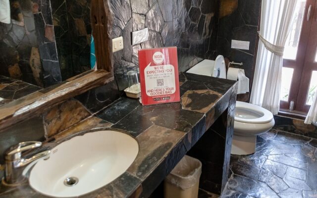 NIDA Rooms Tha Pae 2 Golden Gate