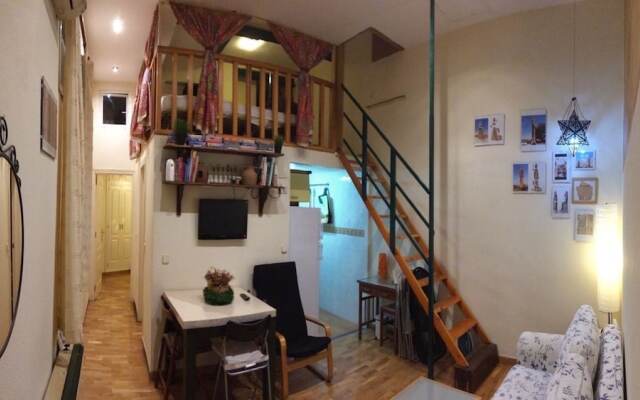 Downtown Apartment - Reina Sofia Museum