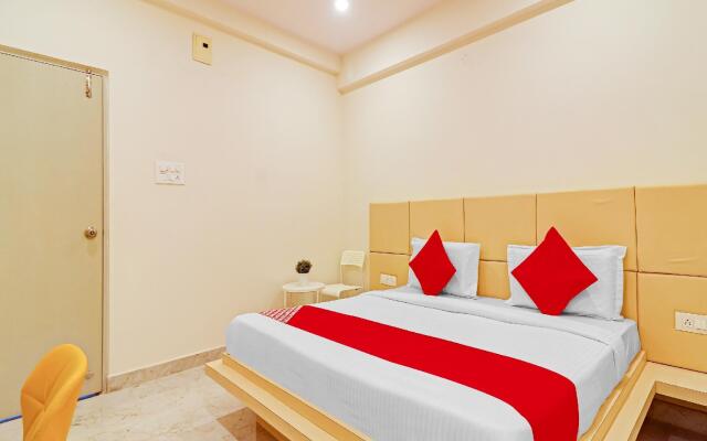 Super OYO Flagship Landcorp Hotels Near Shilparamam