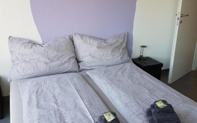 Brissago: 3.5 Zi-Wohnung an extrem ruhiger Lage mit fantastischem Ausblick – Guest Rooms – Brissago