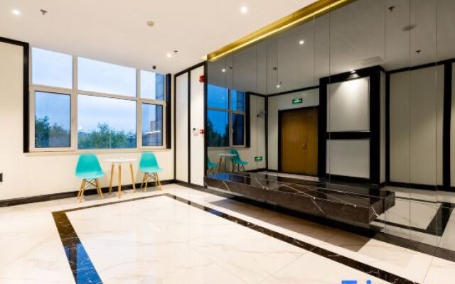 Xana Lite Hotel (Tianjin Trade Development Zone)