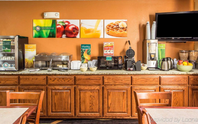 Comfort Inn & Suites