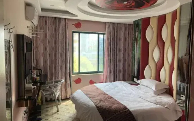 Mingxuan Boutique Hotel (Jiashan RT-Mart Sports Center)