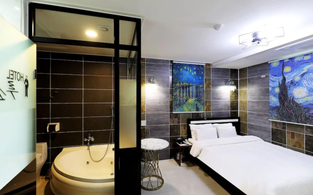 Russo Hotel