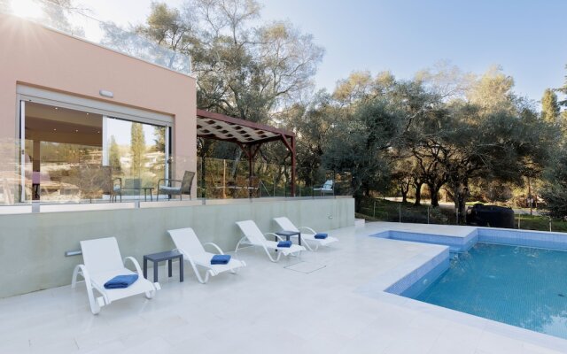 Villa Breeze & Villa Coco by Konnect Avlaki Beach