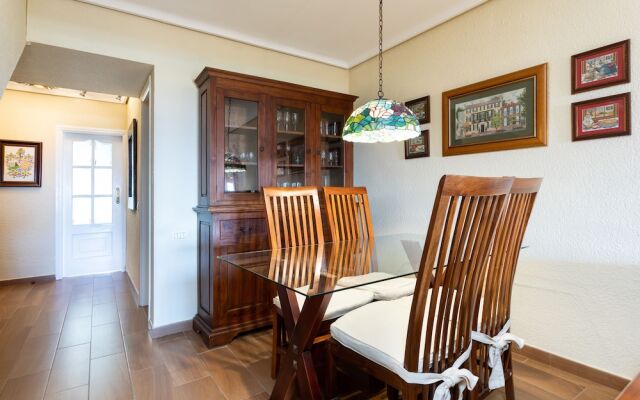 HomeLike Stunning Ocean Views Radazul