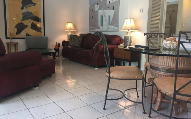 Manhattan Tower Apartment Hotel