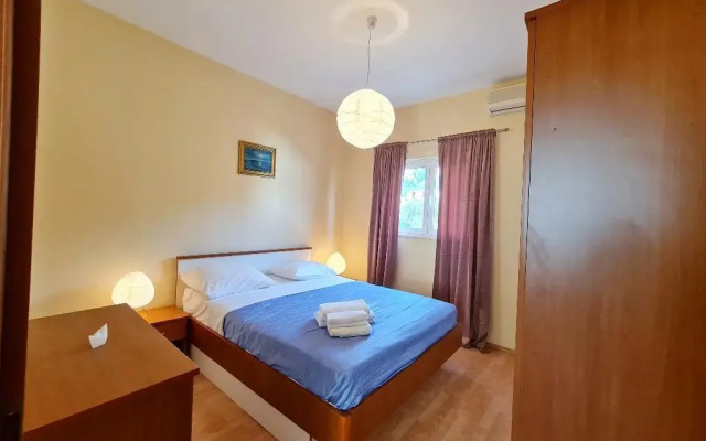 Apartments Damjanka