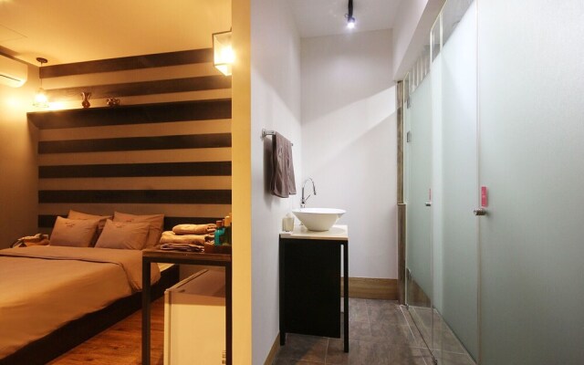 Jeonju Gosa Yaja Hanokmaeul